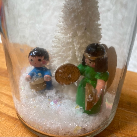 Winter Wonderland Christmas Angel Snow Globe Scene Christmas Decor - Picture 2 of 7